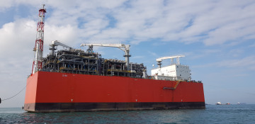 Drijvende LNG-fabriek in zes maanden tijd van plan naar oplevering