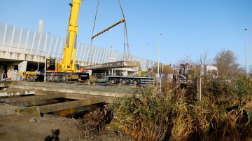 Fortbrug Weesp circulair opgebouwd met liggers uit bruggen Amsterdam